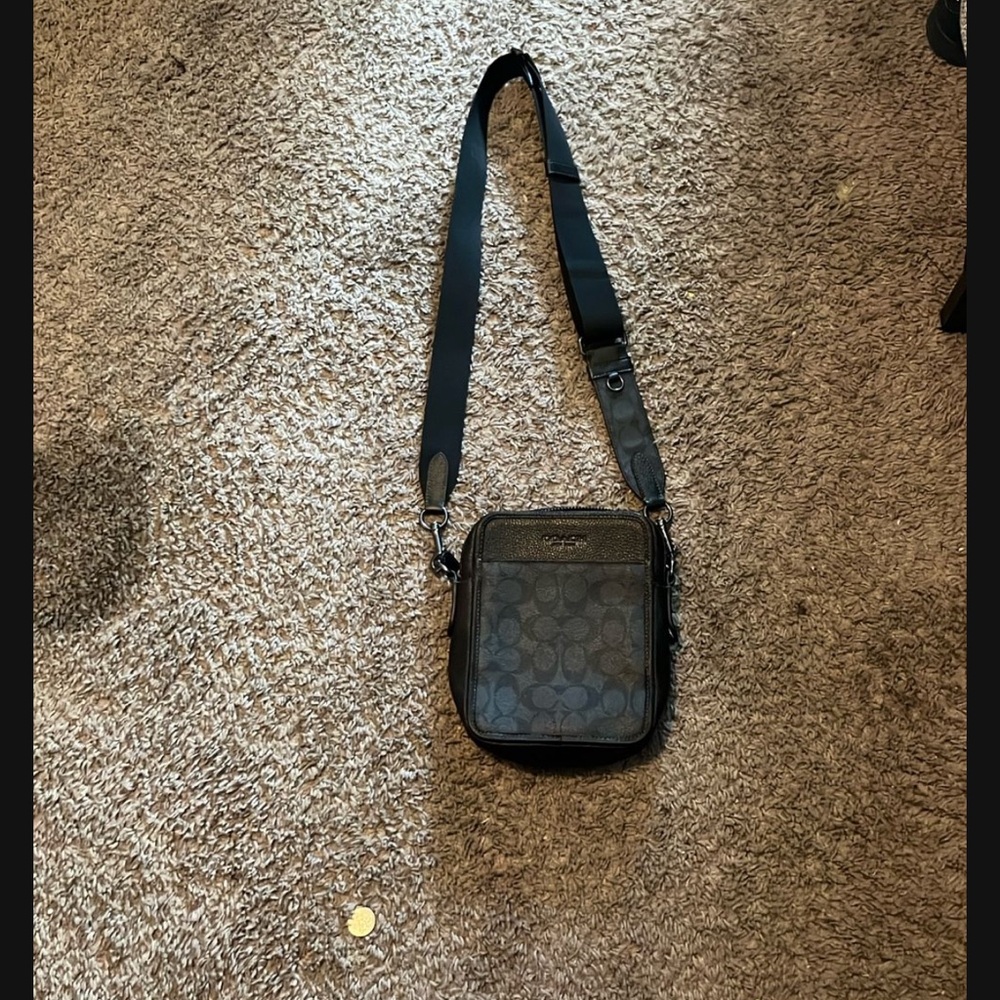 Coach Black Signature Men's Messenger Bag